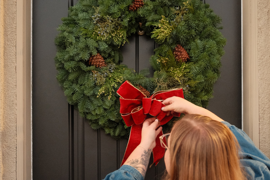 How to Unbox and Set Up Your Fresh Wreath