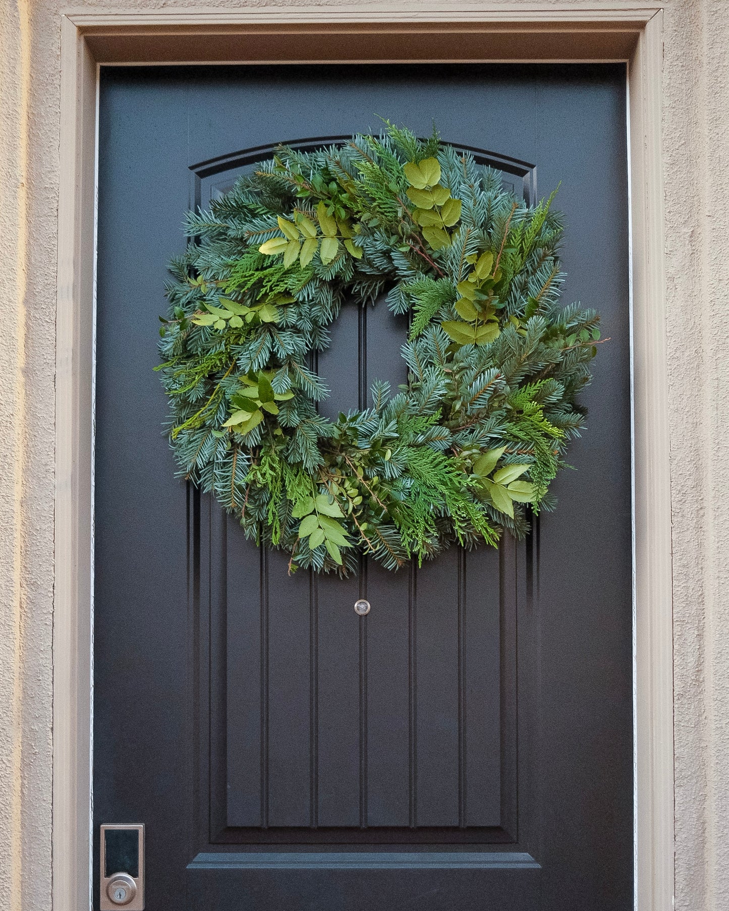 Silver Bells 26" Fresh Wreath